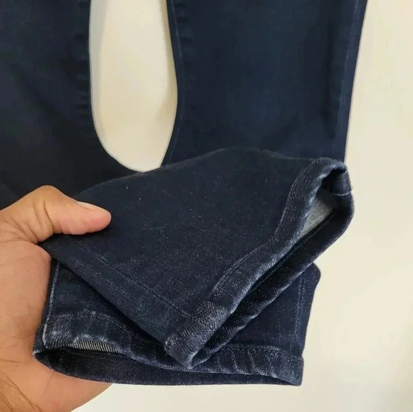 J Brand Mid-Rise Dark Wash Slimming Skinny Jeans(28) - Picture 9 of 11